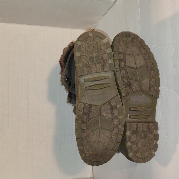 Joe Boxer Canvas Fur Lined Boots - Picture 5 of 7